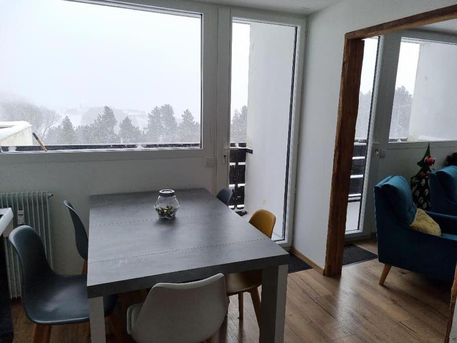 Appartement Tres Lumineux Egat Bagian luar foto
