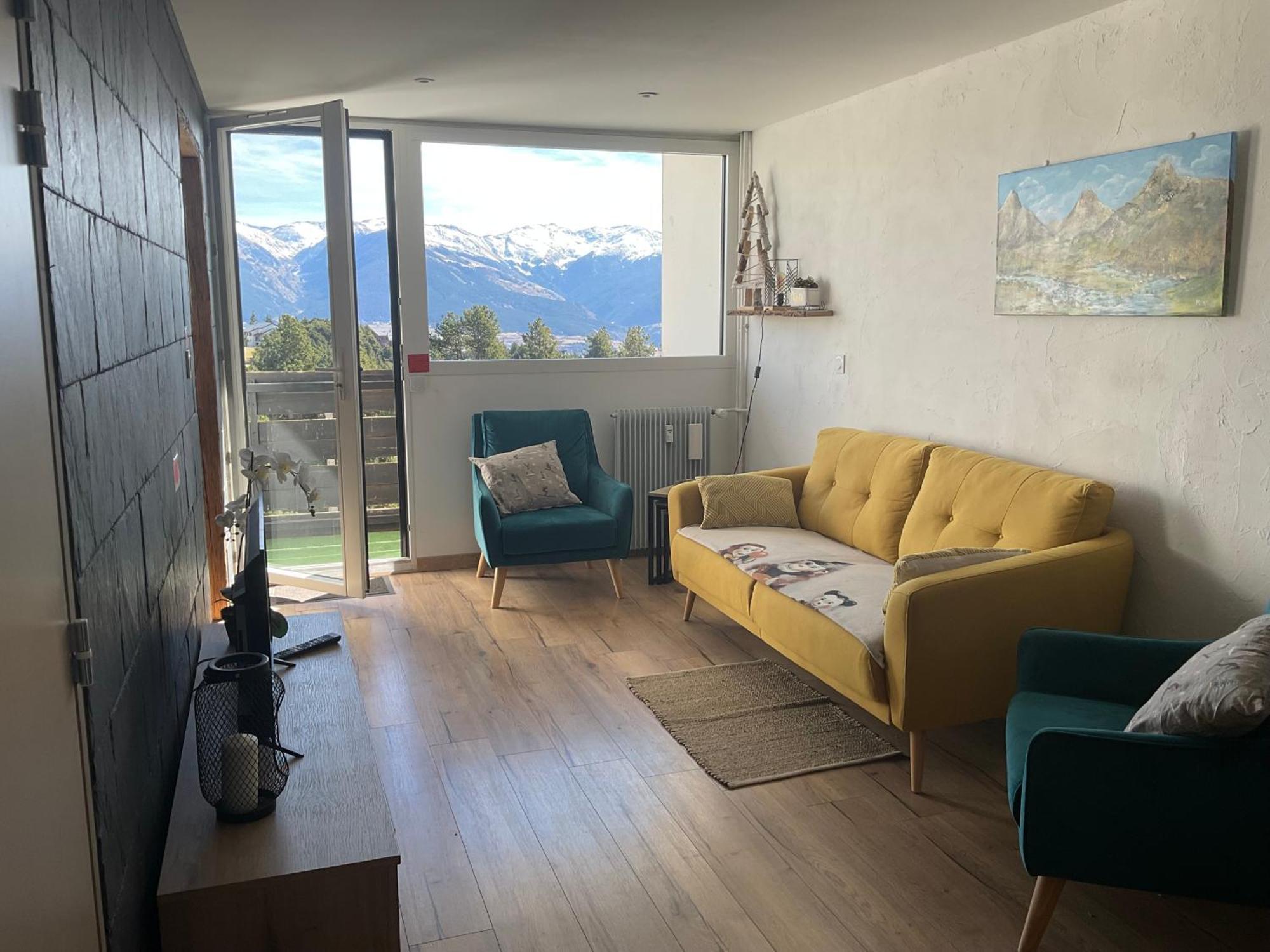 Appartement Tres Lumineux Egat Bagian luar foto