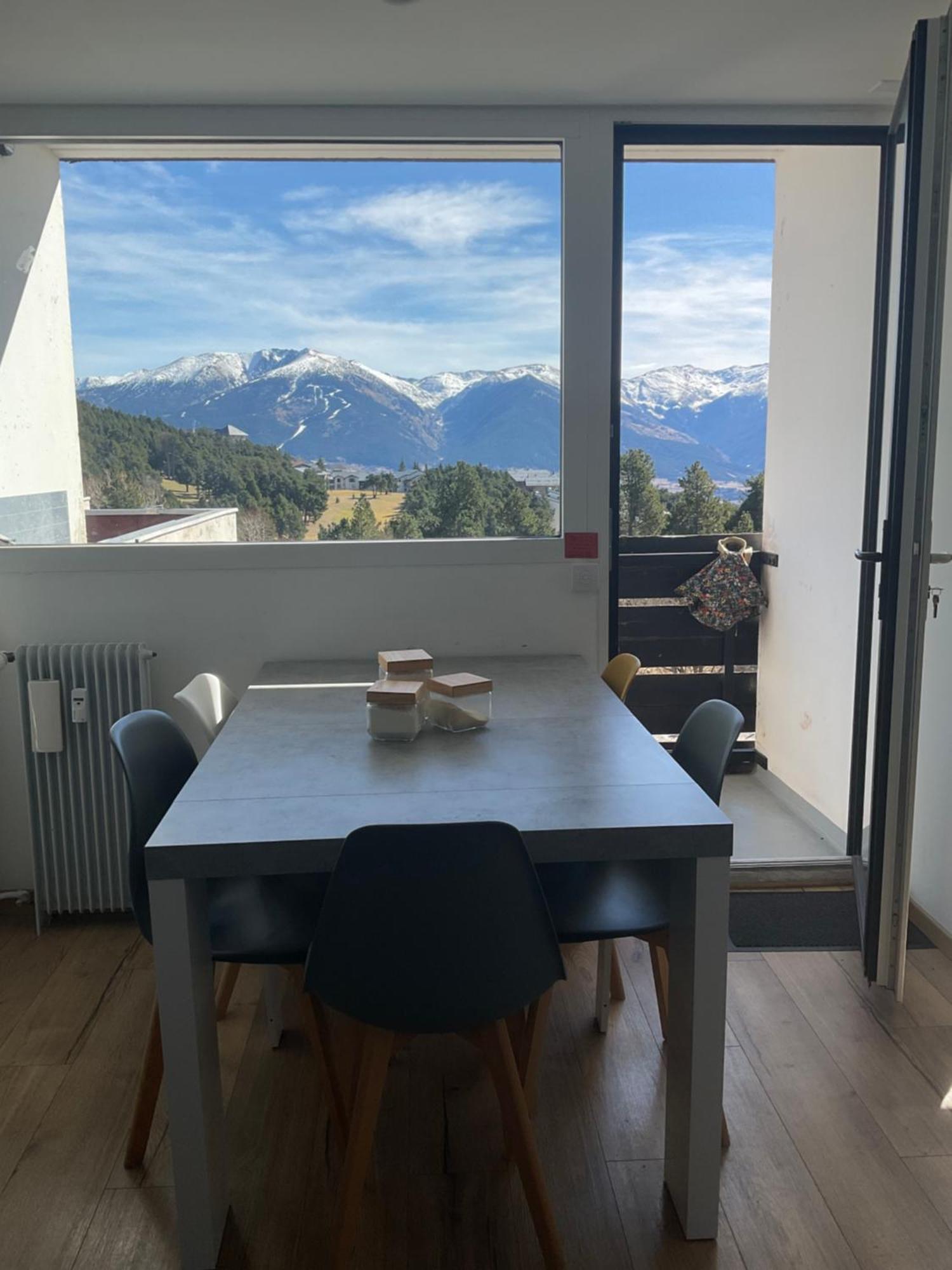 Appartement Tres Lumineux Egat Bagian luar foto