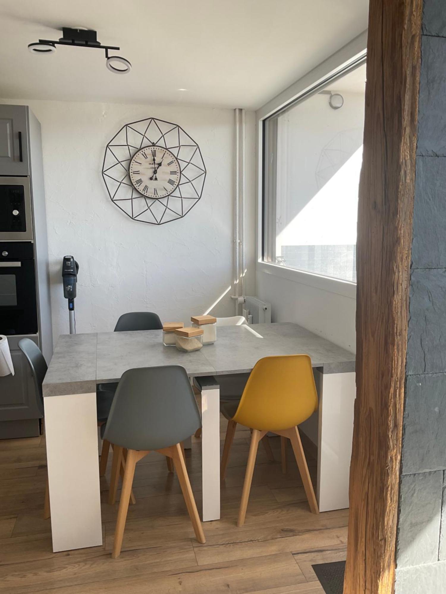 Appartement Tres Lumineux Egat Bagian luar foto